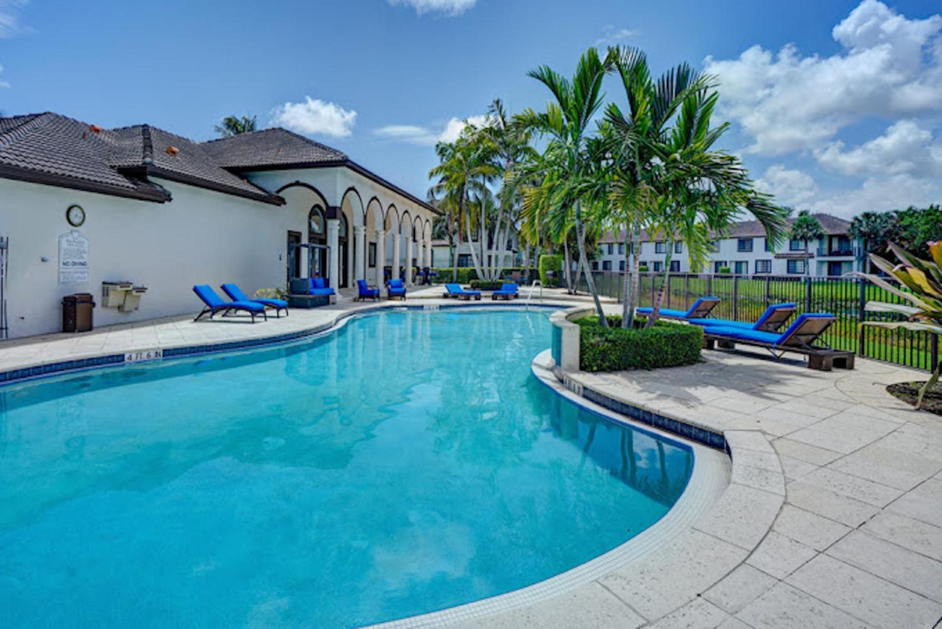 Newly Renovated Townhome With King Bed Delray Beach Kültér fotó